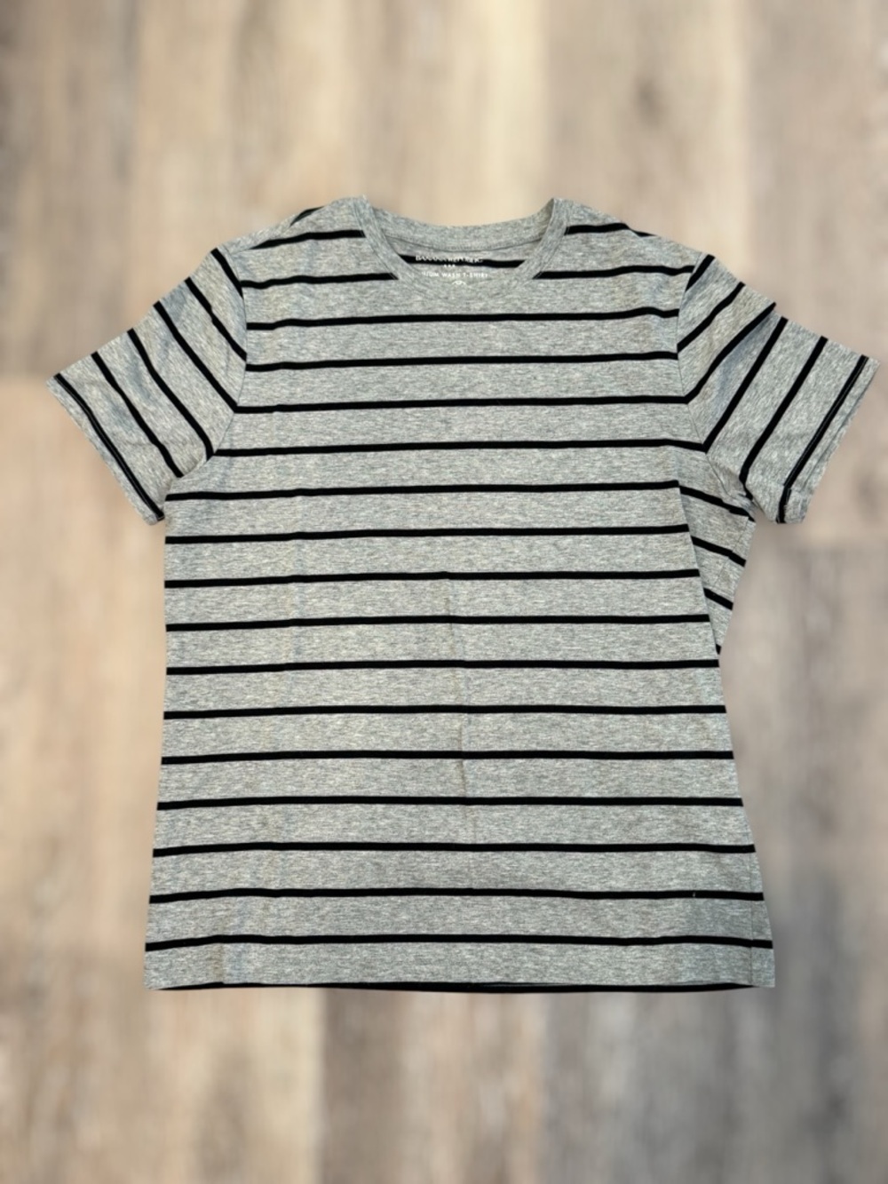 Banana Republic Men’s Striped Tee size M